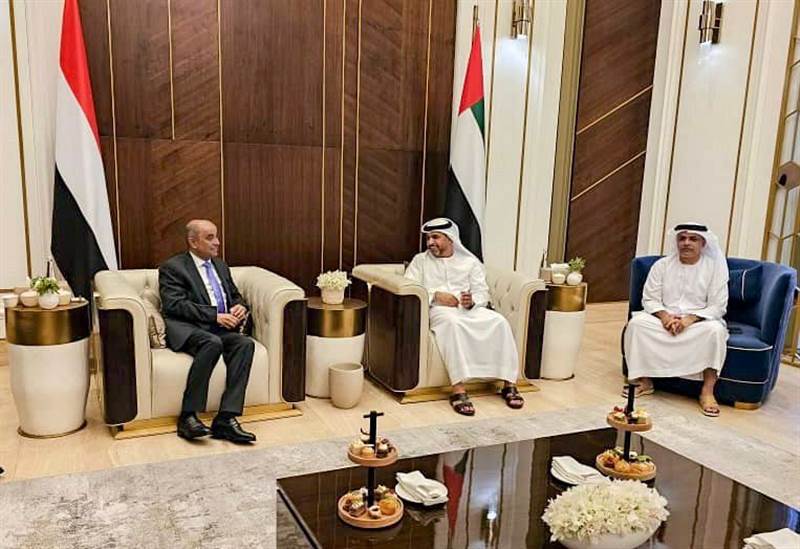 رئيس الوزراء سالم بن بريك يصل الى العاصمة الإماراتية ابوظبي