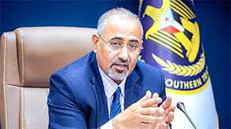 هل كذب الزبيدي أم هناك من طلب الانضمام؟ تصريحات الزبيدي تشعل الجدل: "الجنوب العربي" يمتد إلى مأرب وتعز؟( فيديو)