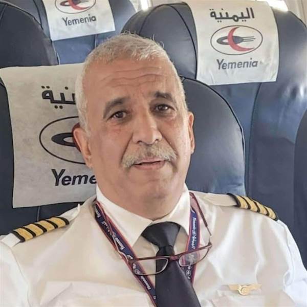 اعتقال طيار يمني في مطار عدن بتهمة اختطاف طائرة إلى صنعاء