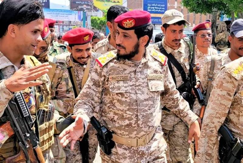 عاجل.. تفاصيل نجاة العميد عدنان رزيق من محاولة اغتيال غادرة ومقتل اثنين من مرافقيه في تعز