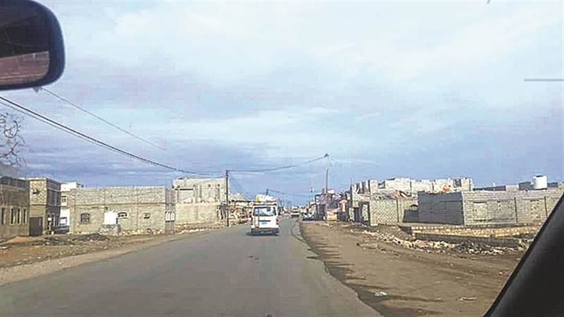 أبين.. قتلى وجرحى في اشتباكات مسلحة اندلعت مساء اليوم في مدينة شقرة الساحلية