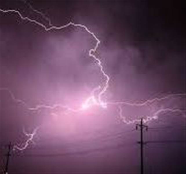 أحوال جوية متقلبة في اليمن اليوم.. أمطار متفرقة وبرودة شديدة في المرتفعات