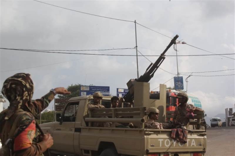 اشتباكات دامية في المقاطرة.. مقتل جنديين من اللواء الرابع ومواطن