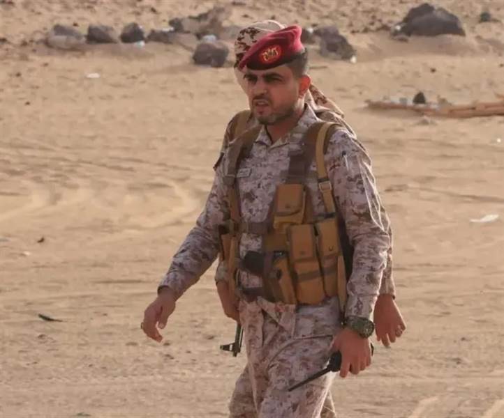 قائد اللواء 135 يصل مأرب بعد سقوط معسكره في حضرموت وسط اتهامات بتخلّي القيادة عن دعم قواته