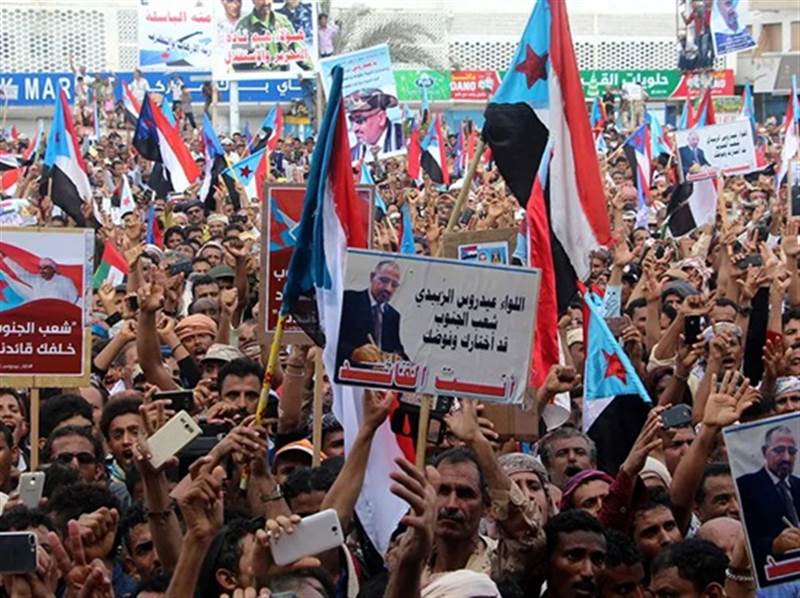 عبدالرحمن  الراشد: مستقبل «الانتقالي» يمر عبر الشرعية لا السلاح.. والهجوم على حضرموت مقامرة خطيرة