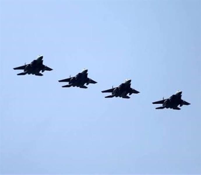 إعلام موالٍ للانتقالي يروّج مزاعم عن غارات جوية سعودية استهدفت مواقع له في حضرموت