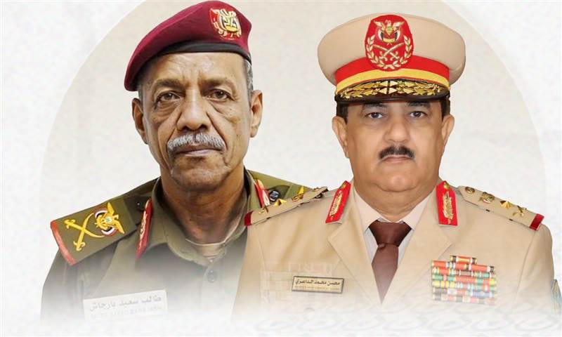 انقلاب في مواقف قيادات عسكرية موالية للانتقالي مع اقتراب قرارات رئاسية حاسمة بإقالات واسعة