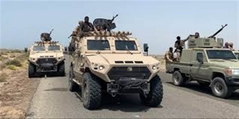 ارتباك وانهيار قيادة الانتقالي في حضرموت.. إنزال الأعلام وانقطاع التواصل مع عدن