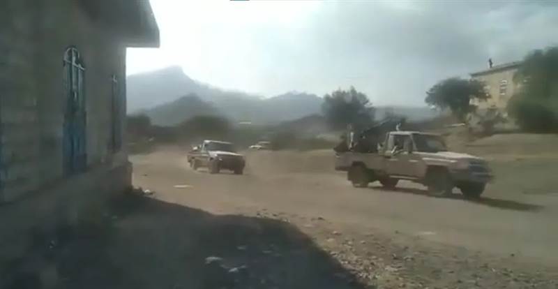 موكب عسكري ضخم يصل الضالع وسط أنباء عن فرار الزبيدي وتحركات جوية استباقية للتحالف