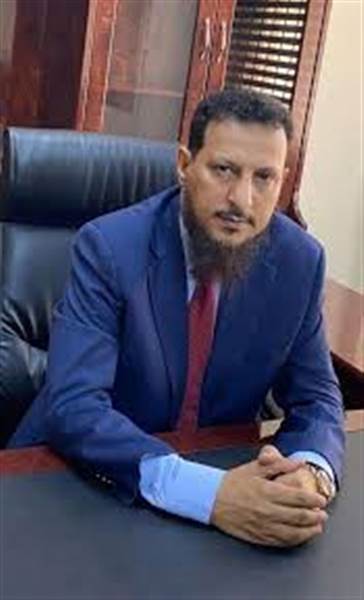 محافظ عدن الجديد يباشر مهامه رسميًا ويؤكد: الأمن والاستقرار أولوية وخطة مرحلية لتحسين الخدمات