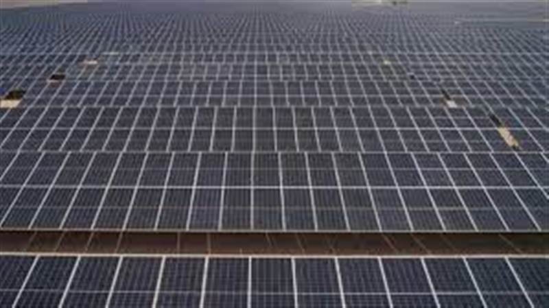 استئناف تشغيل محطة الطاقة الشمسية في عدن بعد توقف دام ثلاثة أيام