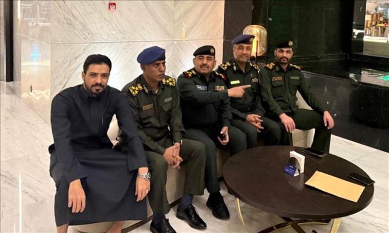 ترتيبات أمنية كبرى ..الرياض تستدعي قيادات أمنية يمنية بارزة لبحث ملفات استراتيجية تتعلق بأمن المحافظات الشرقية