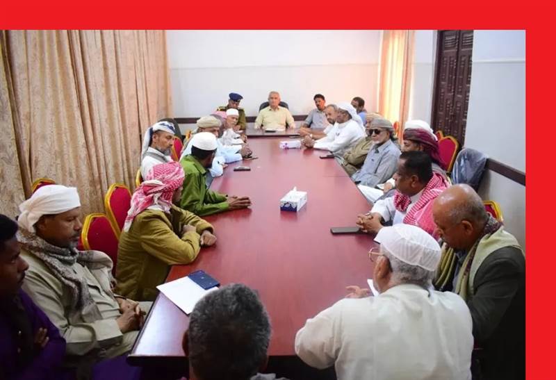 اجتماع أمني حاسم في سيئون يعزز دور عقال الأحياء لمواجهة مخططات الفوضى بعد أحداث التخريب الأخيرة لعناصر الانتقالي المنحل