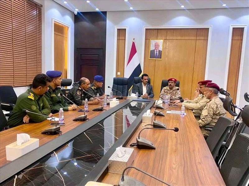 اللجنة الأمنية بحضرموت تبحث تعزيز الجاهزية وتؤكد حماية الاستقرار وتنفيذ توجيهات القيادة