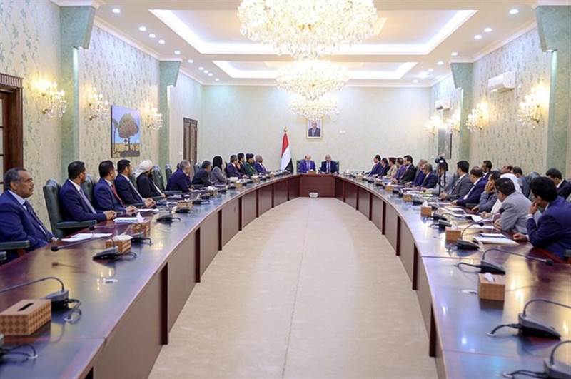 تكليف الصبيحي بملف عدن الأمني.. ترتيبات جديدة لتأمين الحكومة وتعزيز الاستقرار في العاصمة المؤقتة