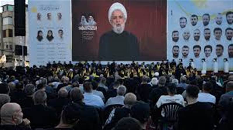 لبنان على حافة الانفجار.. الحكومة تحظر سلاح حزب الله وتتوعد باعتقال مطلقي الصواريخ وسط قصف إسرائيلي