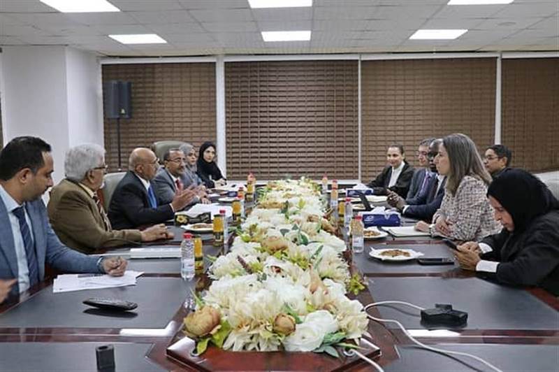 البنك المركزي يبحث مع البنك الدولي دعم اليمن لمواجهة تداعيات التصعيد الإقليمي وارتفاع الأسعار