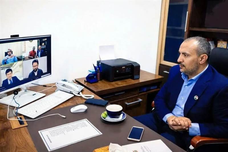 بعد تخلي الزبيدي عنه أنيس الشرفي محرض الإنتقالي ضد الشرعية يعود إلى الواجهة عبر “الجنوب اليوم” في الرياض