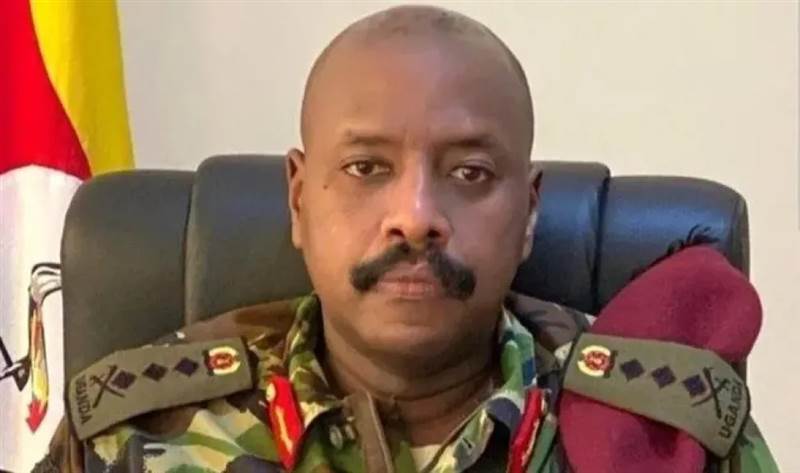 تصريحات صادمة لقائد الجيش الأوغندي.. عرض إرسال 100 ألف جندي لإسرائيل وتهديد مباشر لتركيا