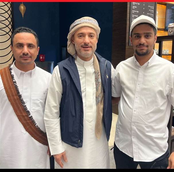 لقاء في الرياض يجمع نجل قيادي انتقالي بالشيخ هاشم الأحمر ويثير تفاعلاً واسعاً