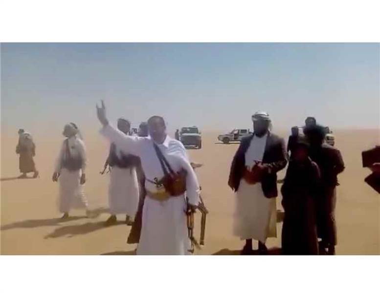 الشيخ حمد بن فدغم يبكي قهرا و يعلن النفير لنصرة الحق وكسر شوكة المليشيا "فيديو"